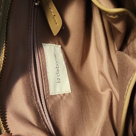 Liz Claiborne brand purse - Picture 7 of 7
